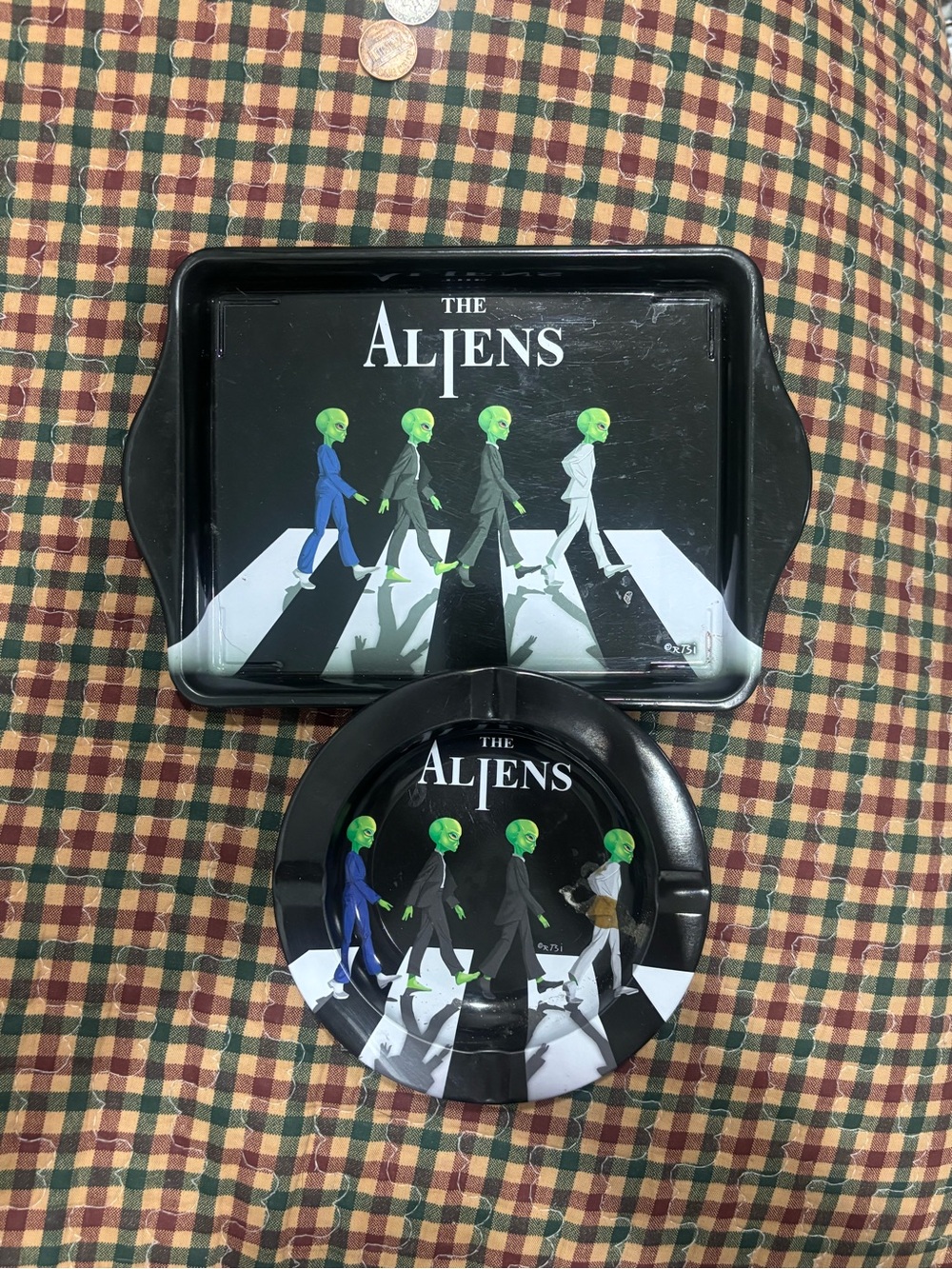 The Aliens Black Green Alien Print Tablet Accessory Tray